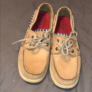 Size 7.5 Sperrys